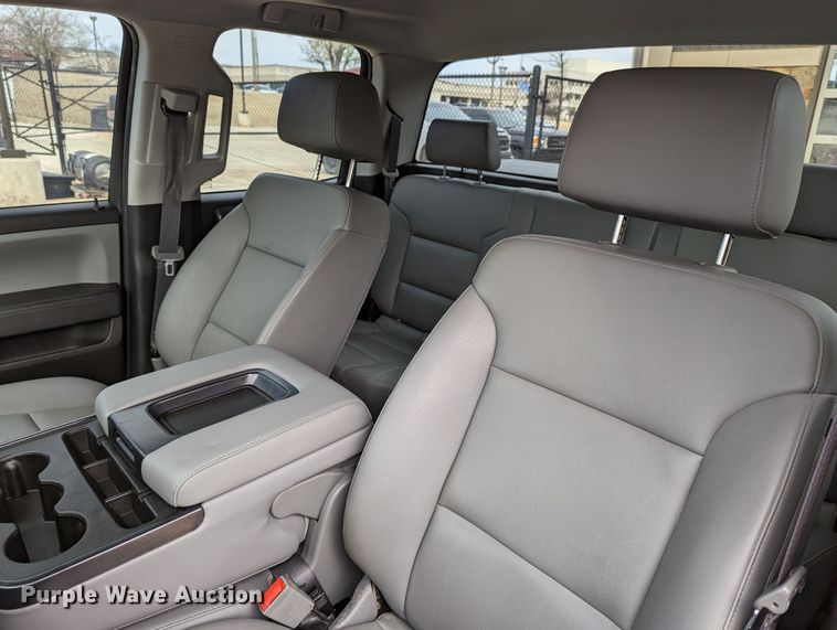 image for item DR6864 2017  Chevrolet Silverado 1500  Double Cab pickup truck