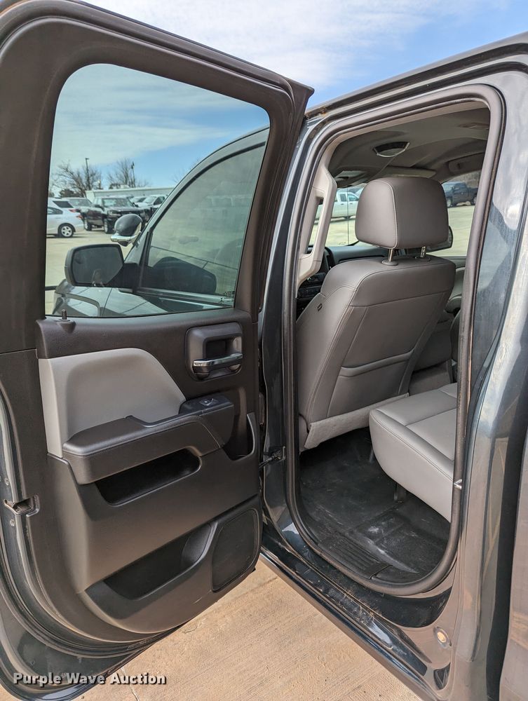 image for item DR6864 2017  Chevrolet Silverado 1500  Double Cab pickup truck