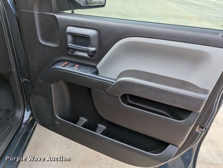 image for item DR6864 2017  Chevrolet Silverado 1500  Double Cab pickup truck