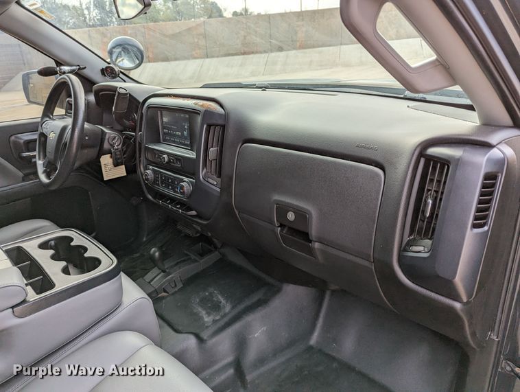 image for item DR6864 2017  Chevrolet Silverado 1500  Double Cab pickup truck