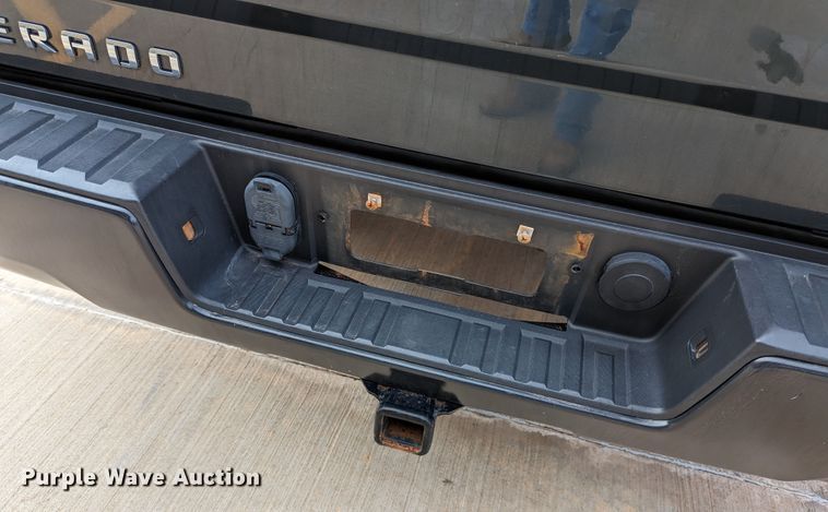 image for item DR6864 2017  Chevrolet Silverado 1500  Double Cab pickup truck