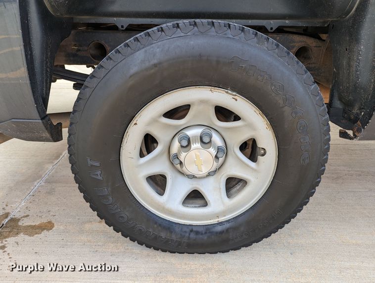 image for item DR6864 2017  Chevrolet Silverado 1500  Double Cab pickup truck