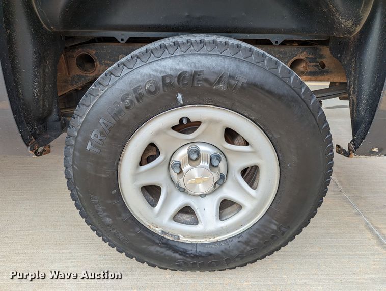 image for item DR6864 2017  Chevrolet Silverado 1500  Double Cab pickup truck