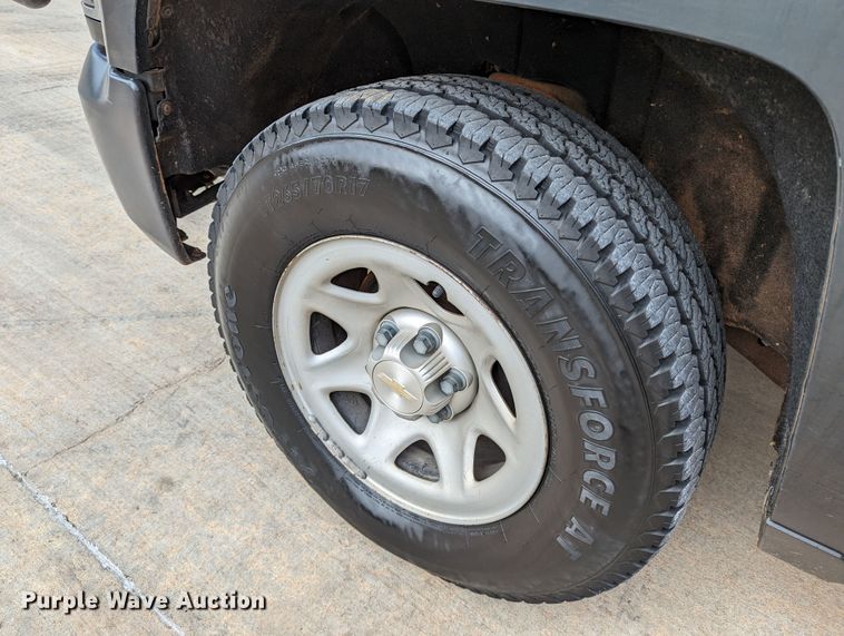 image for item DR6864 2017  Chevrolet Silverado 1500  Double Cab pickup truck