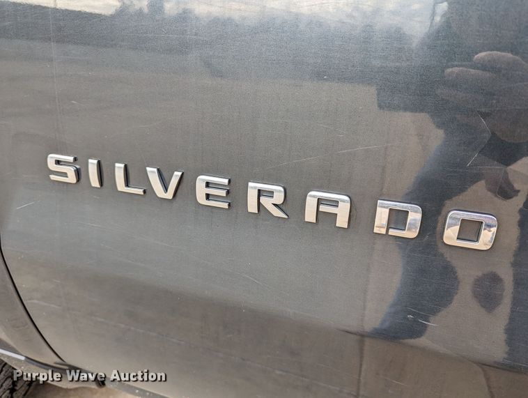 image for item DR6864 2017  Chevrolet Silverado 1500  Double Cab pickup truck