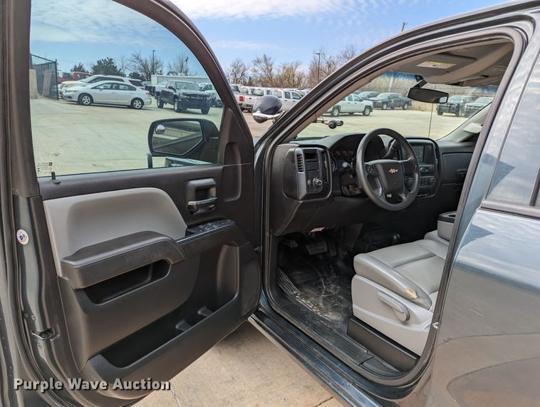 image for item DR6867 2017  Chevrolet Silverado 1500  Double Cab pickup truck