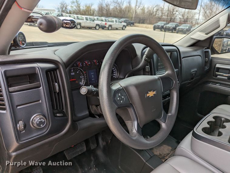 image for item DR6867 2017  Chevrolet Silverado 1500  Double Cab pickup truck