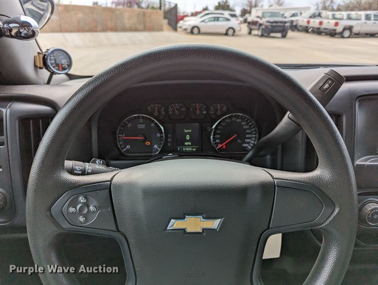 image for item DR6867 2017  Chevrolet Silverado 1500  Double Cab pickup truck