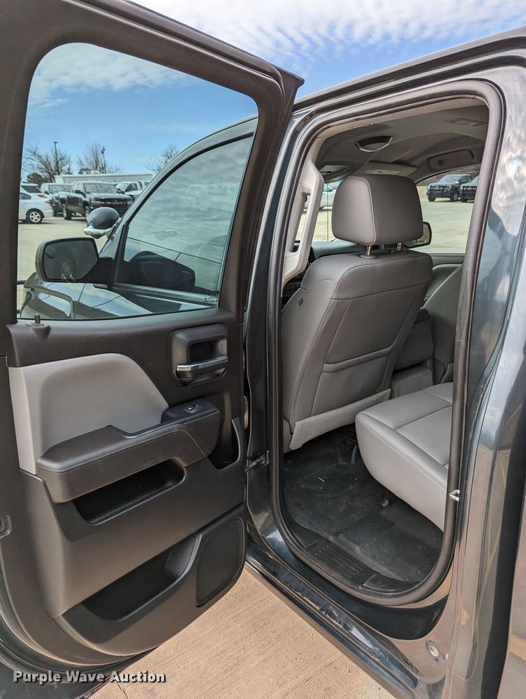 image for item DR6867 2017  Chevrolet Silverado 1500  Double Cab pickup truck