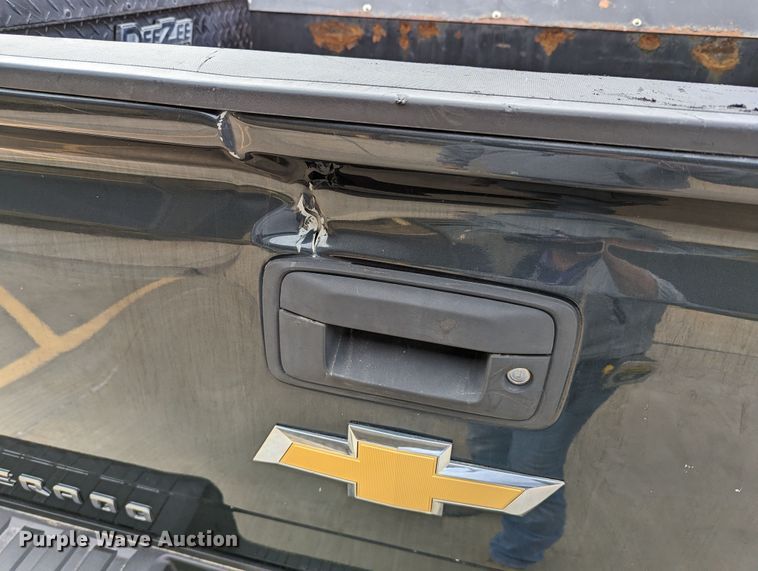 image for item DR6867 2017  Chevrolet Silverado 1500  Double Cab pickup truck