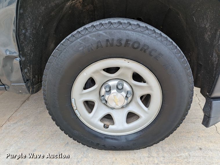 image for item DR6867 2017  Chevrolet Silverado 1500  Double Cab pickup truck