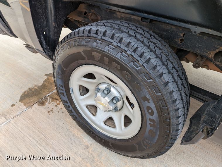 image for item DR6867 2017  Chevrolet Silverado 1500  Double Cab pickup truck