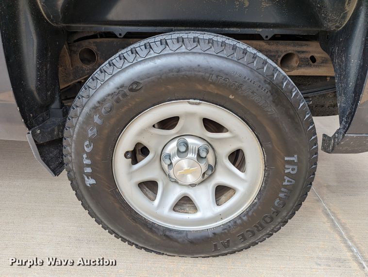 image for item DR6867 2017  Chevrolet Silverado 1500  Double Cab pickup truck