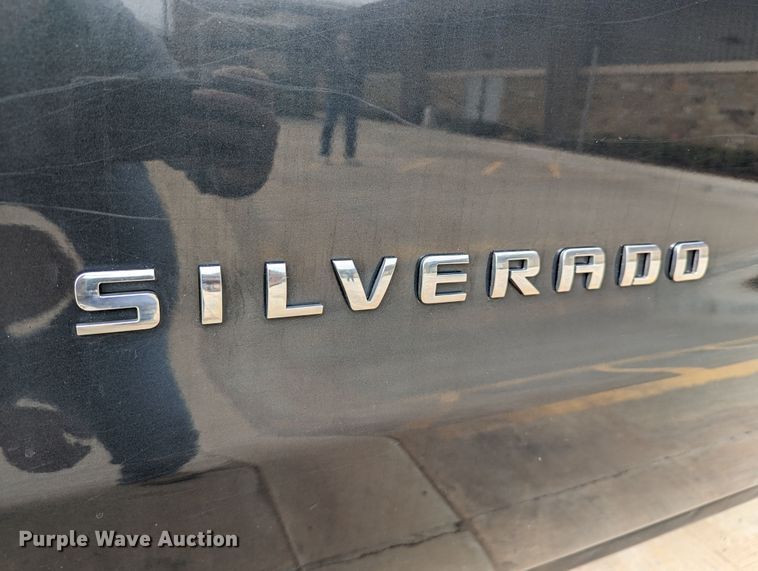 image for item DR6867 2017  Chevrolet Silverado 1500  Double Cab pickup truck