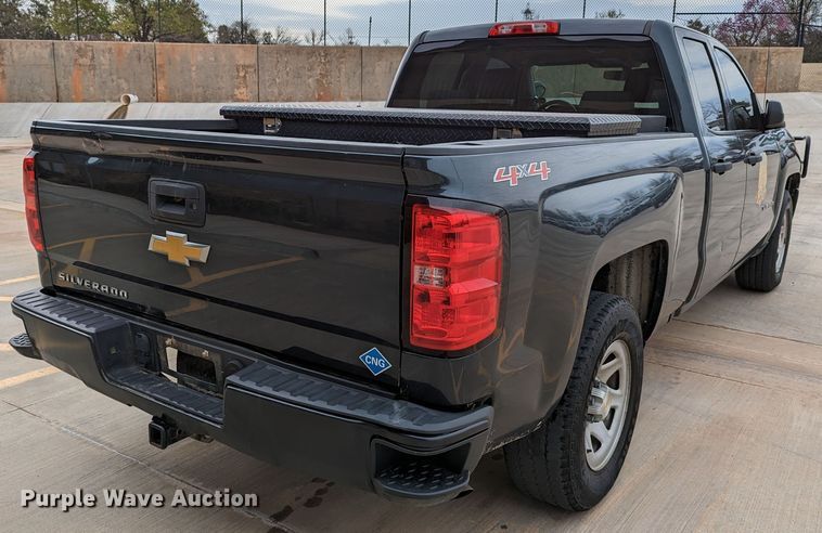 image for item DR6869 2017  Chevrolet Silverado 1500  Double Cab pickup truck