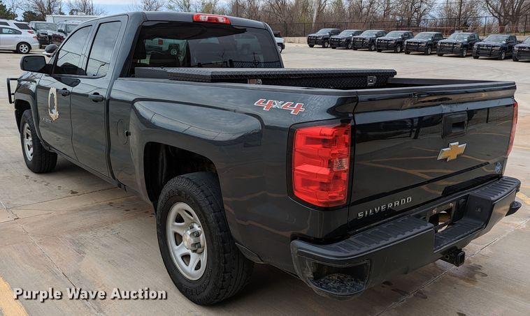 image for item DR6869 2017  Chevrolet Silverado 1500  Double Cab pickup truck