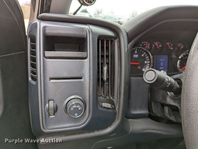 image for item DR6869 2017  Chevrolet Silverado 1500  Double Cab pickup truck