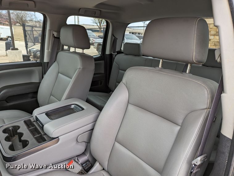 image for item DR6869 2017  Chevrolet Silverado 1500  Double Cab pickup truck