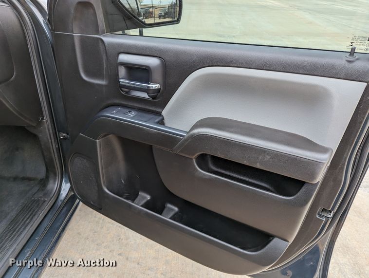 image for item DR6869 2017  Chevrolet Silverado 1500  Double Cab pickup truck