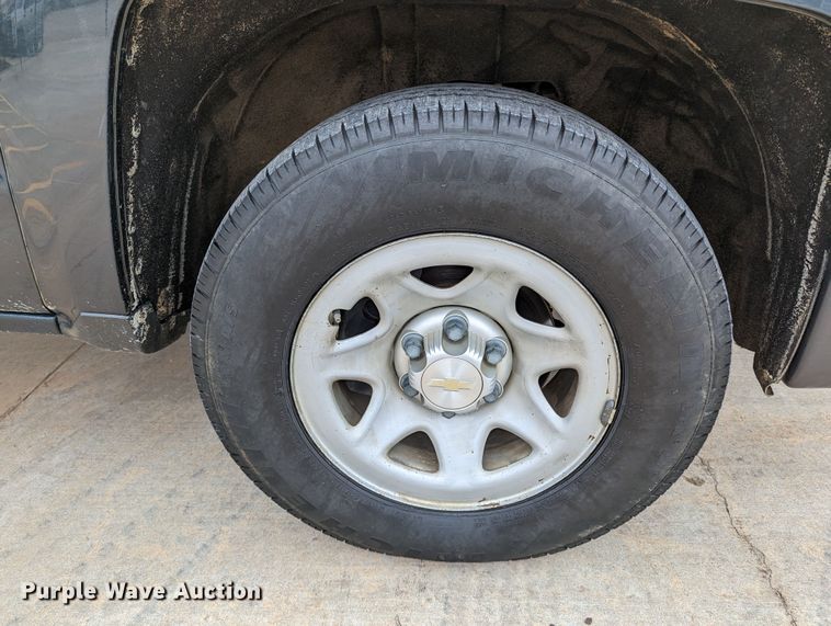 image for item DR6869 2017  Chevrolet Silverado 1500  Double Cab pickup truck