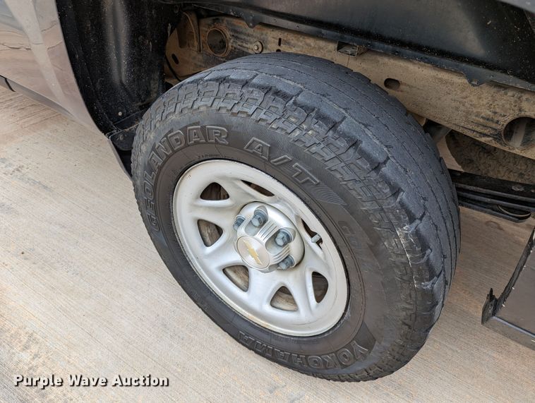 image for item DR6869 2017  Chevrolet Silverado 1500  Double Cab pickup truck