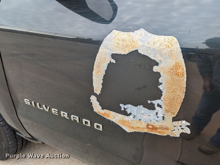 image for item DR6869 2017  Chevrolet Silverado 1500  Double Cab pickup truck