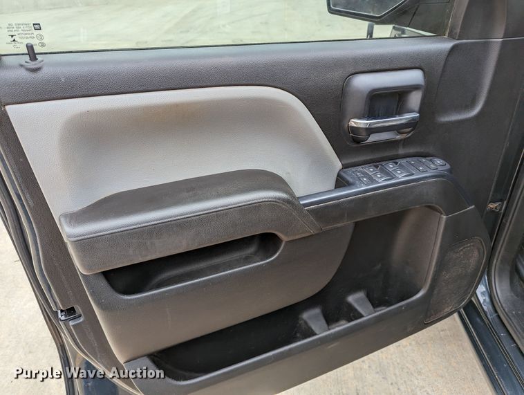 image for item DR6870 2017 Chevrolet Silverado 1500 Double Cab pickup truck