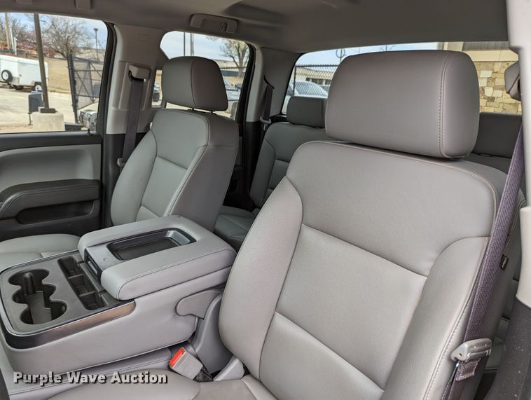 image for item DR6870 2017 Chevrolet Silverado 1500 Double Cab pickup truck