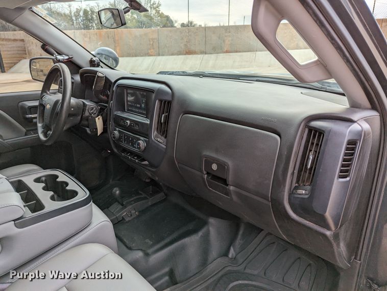 image for item DR6870 2017 Chevrolet Silverado 1500 Double Cab pickup truck