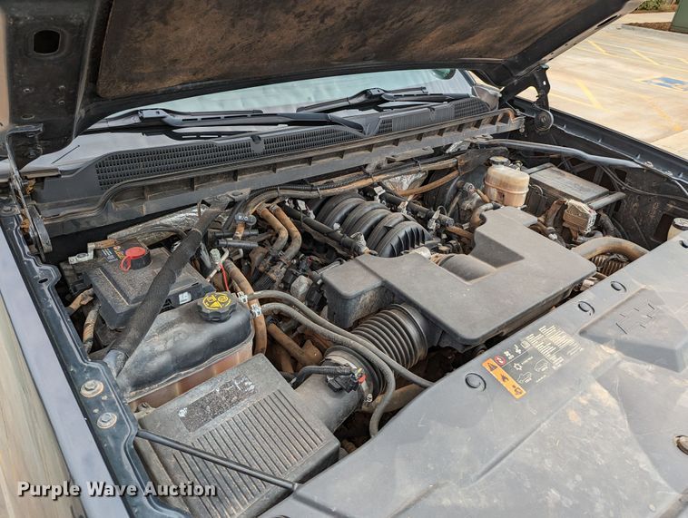 image for item DR6870 2017 Chevrolet Silverado 1500 Double Cab pickup truck