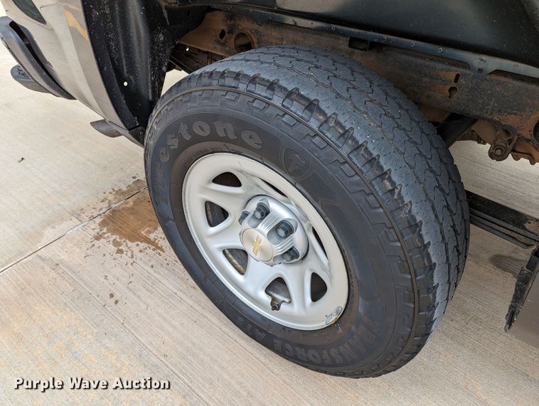 image for item DR6870 2017 Chevrolet Silverado 1500 Double Cab pickup truck