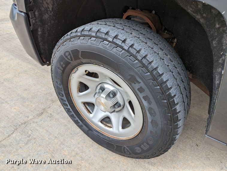 image for item DR6870 2017 Chevrolet Silverado 1500 Double Cab pickup truck