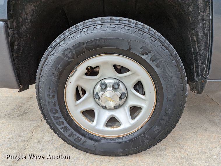 image for item DR6870 2017 Chevrolet Silverado 1500 Double Cab pickup truck