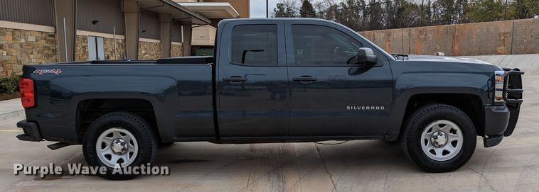 image for item DR6871 2017  Chevrolet Silverado 1500  Double Cab pickup truck