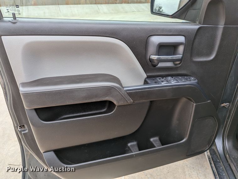 image for item DR6871 2017  Chevrolet Silverado 1500  Double Cab pickup truck