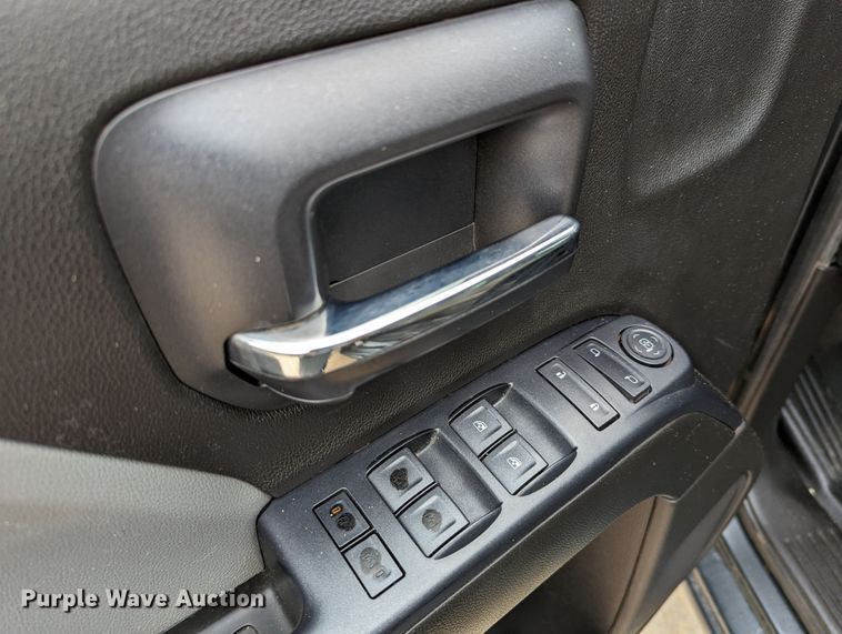 image for item DR6871 2017  Chevrolet Silverado 1500  Double Cab pickup truck