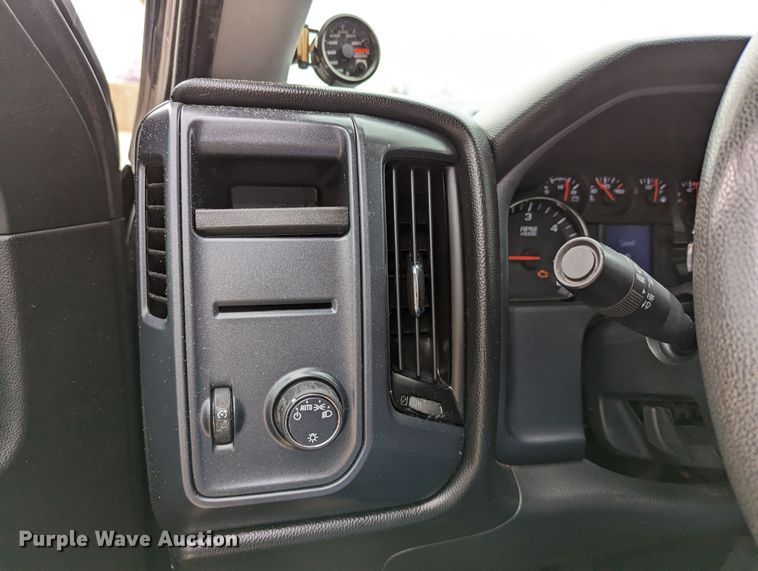 image for item DR6871 2017  Chevrolet Silverado 1500  Double Cab pickup truck