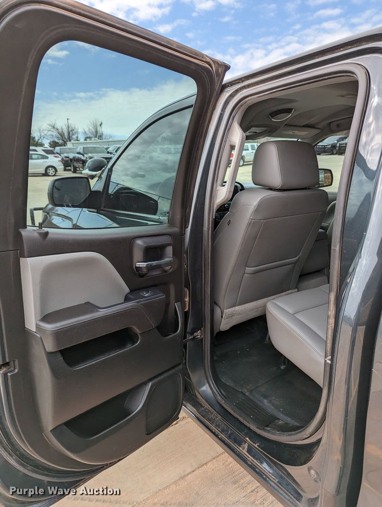 image for item DR6871 2017  Chevrolet Silverado 1500  Double Cab pickup truck