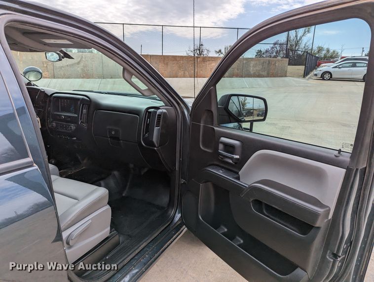 image for item DR6871 2017  Chevrolet Silverado 1500  Double Cab pickup truck