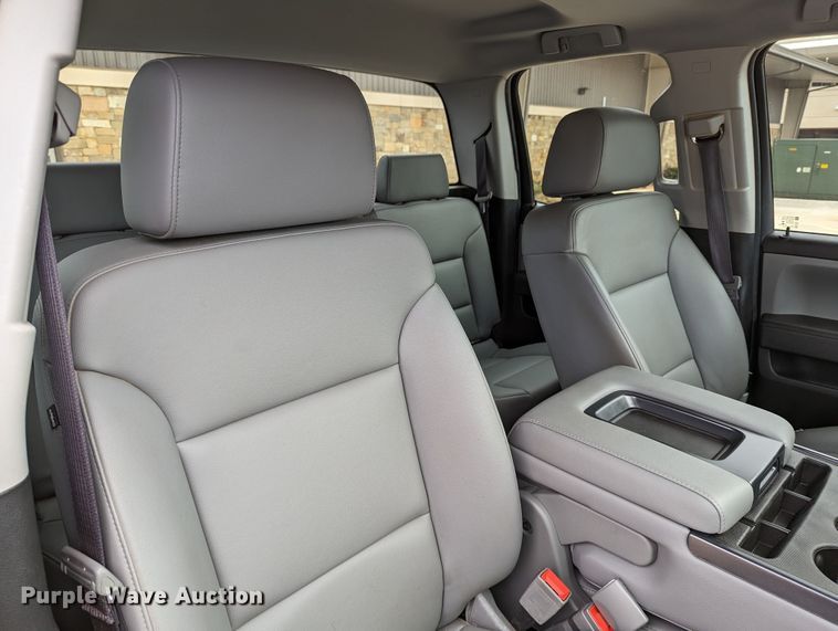 image for item DR6871 2017  Chevrolet Silverado 1500  Double Cab pickup truck