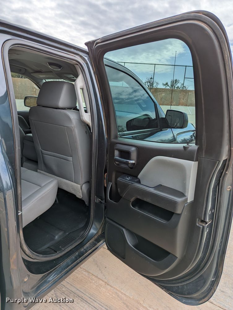 image for item DR6871 2017  Chevrolet Silverado 1500  Double Cab pickup truck