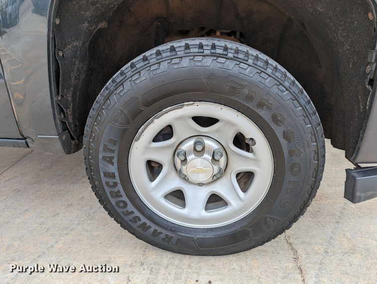 image for item DR6871 2017  Chevrolet Silverado 1500  Double Cab pickup truck