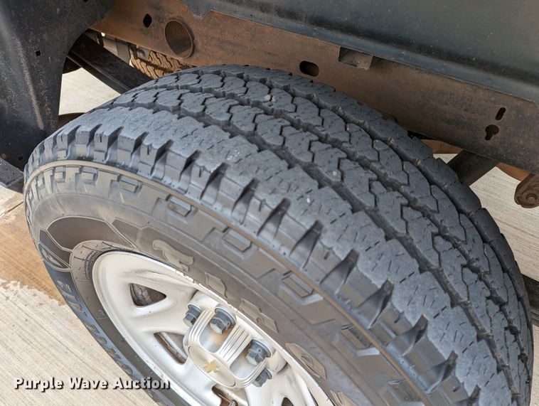 image for item DR6871 2017  Chevrolet Silverado 1500  Double Cab pickup truck