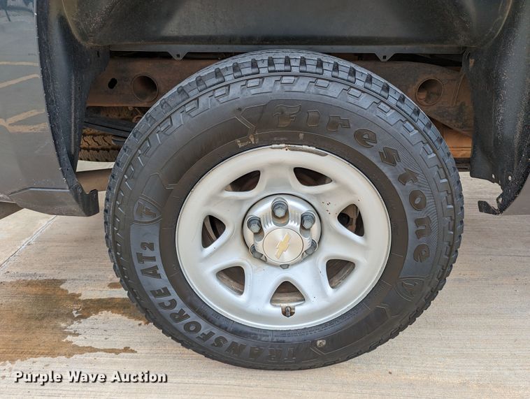 image for item DR6871 2017  Chevrolet Silverado 1500  Double Cab pickup truck