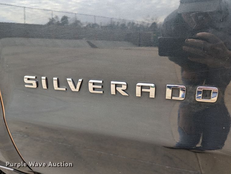 image for item DR6871 2017  Chevrolet Silverado 1500  Double Cab pickup truck