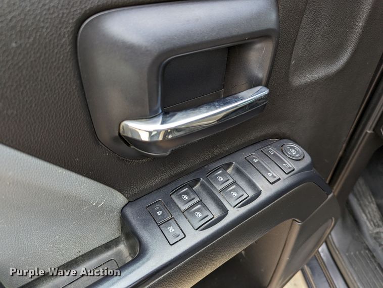 image for item DR6872 2016  Chevrolet Silverado 1500  Double Cab pickup truck