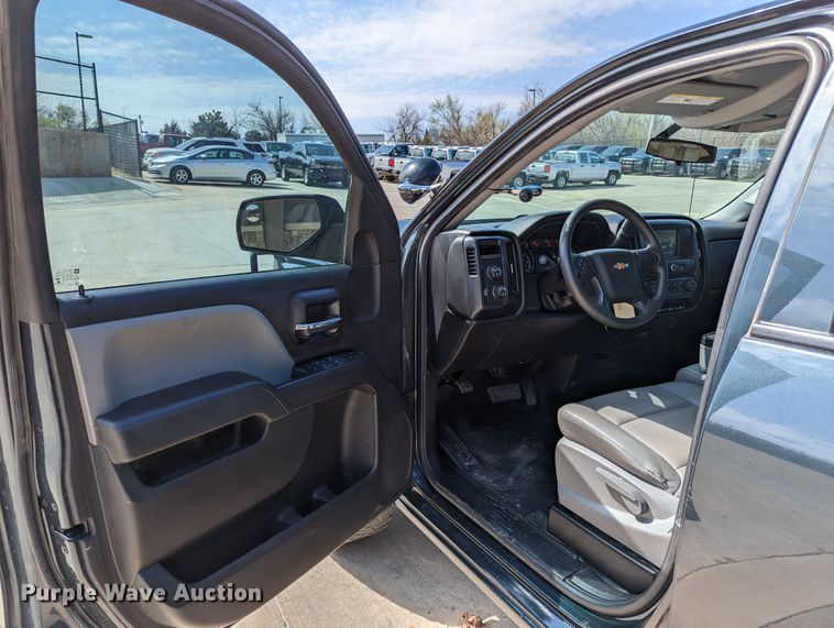 image for item DR6873 2018  Chevrolet Silverado 1500  Double Cab pickup truck