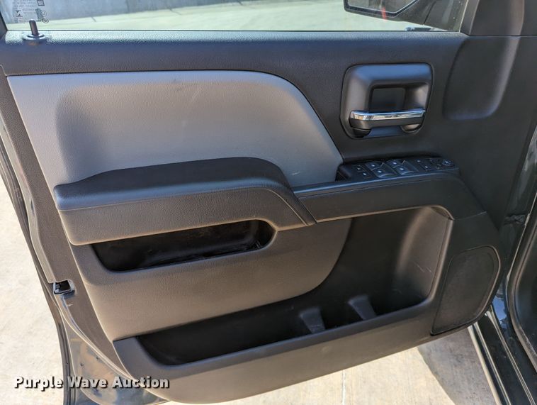 image for item DR6873 2018  Chevrolet Silverado 1500  Double Cab pickup truck