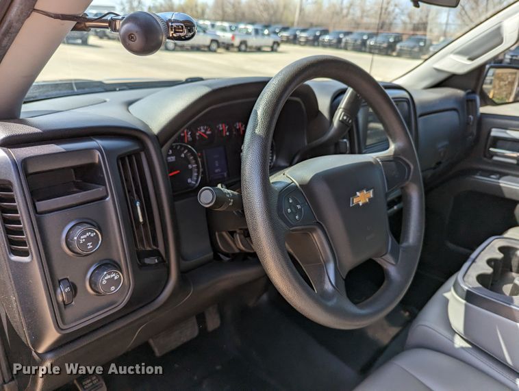 image for item DR6873 2018  Chevrolet Silverado 1500  Double Cab pickup truck