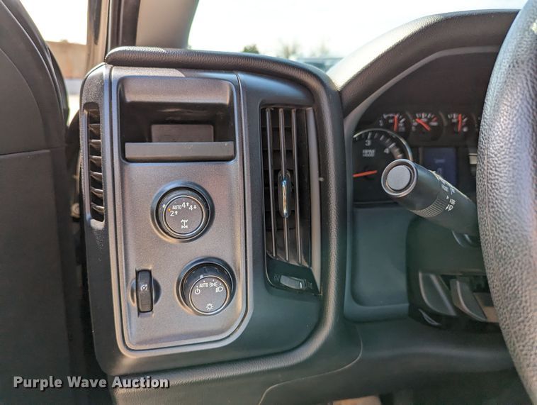 image for item DR6873 2018  Chevrolet Silverado 1500  Double Cab pickup truck